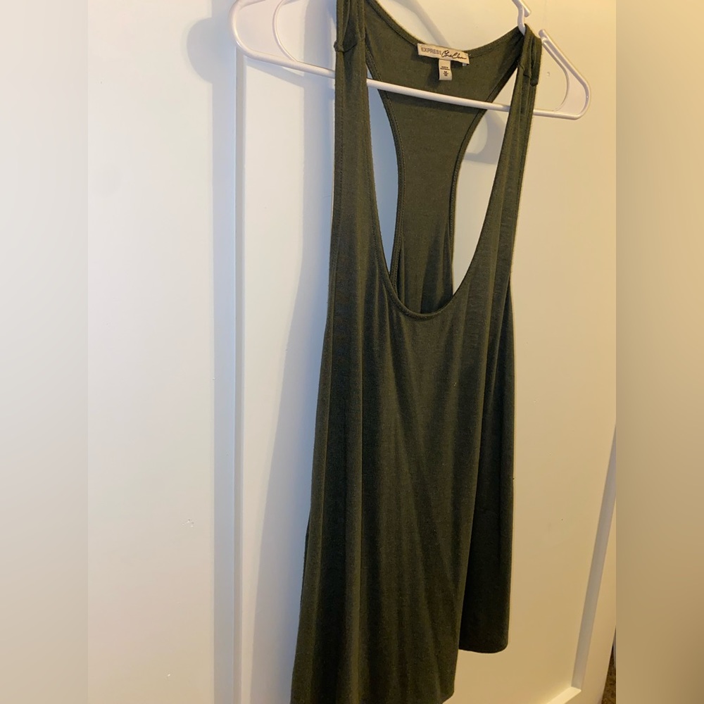 Express Split Hem Tank